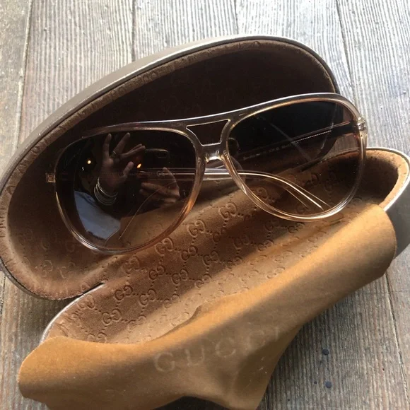 Authentic Gucci aviators - Picture 8 of 9